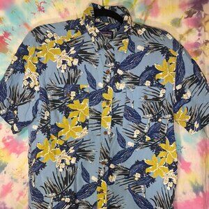 Patagonia - Tropical Short sleeved button up shirt - Men's Medium
